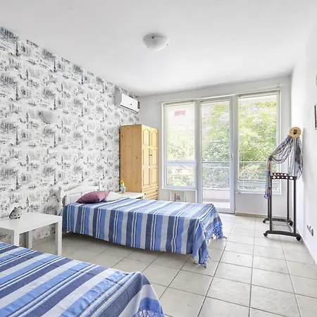 Coastal Heights ~ 2bd Flat In